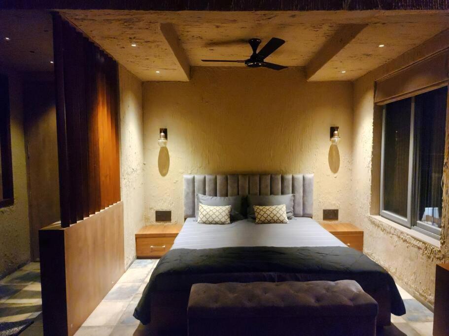 Revanta Studio Flat Kolhapur Bagian luar foto