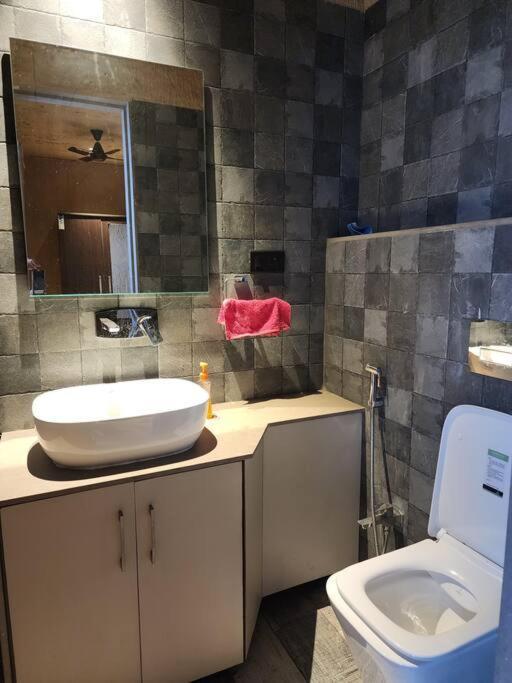 Revanta Studio Flat Kolhapur Bagian luar foto